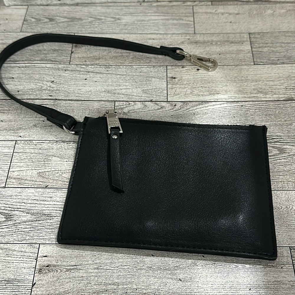 Steve Madden black purse wristlet insert